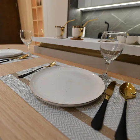 Metropolitan Royal * Jagodina